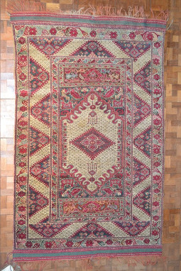 Flawless Oriental Rug Care Wool Rug